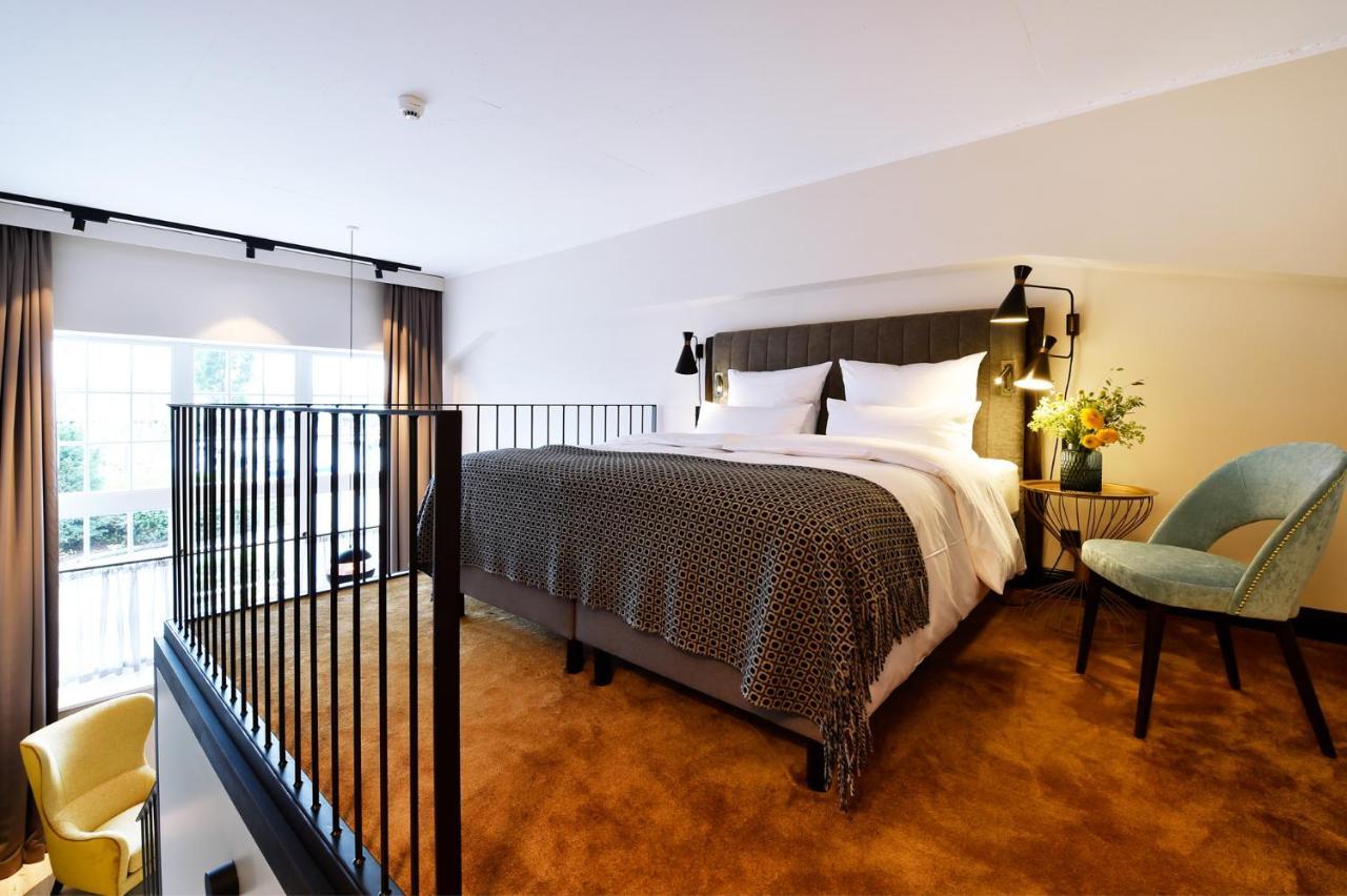 Das James Flensburg Exterior foto A bedroom at the hotel