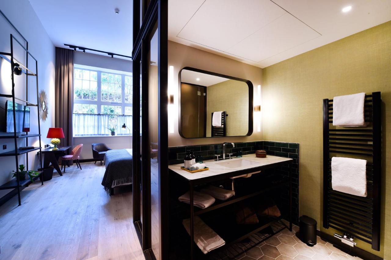 Das James Flensburg Exterior foto A bathroom at the hotel